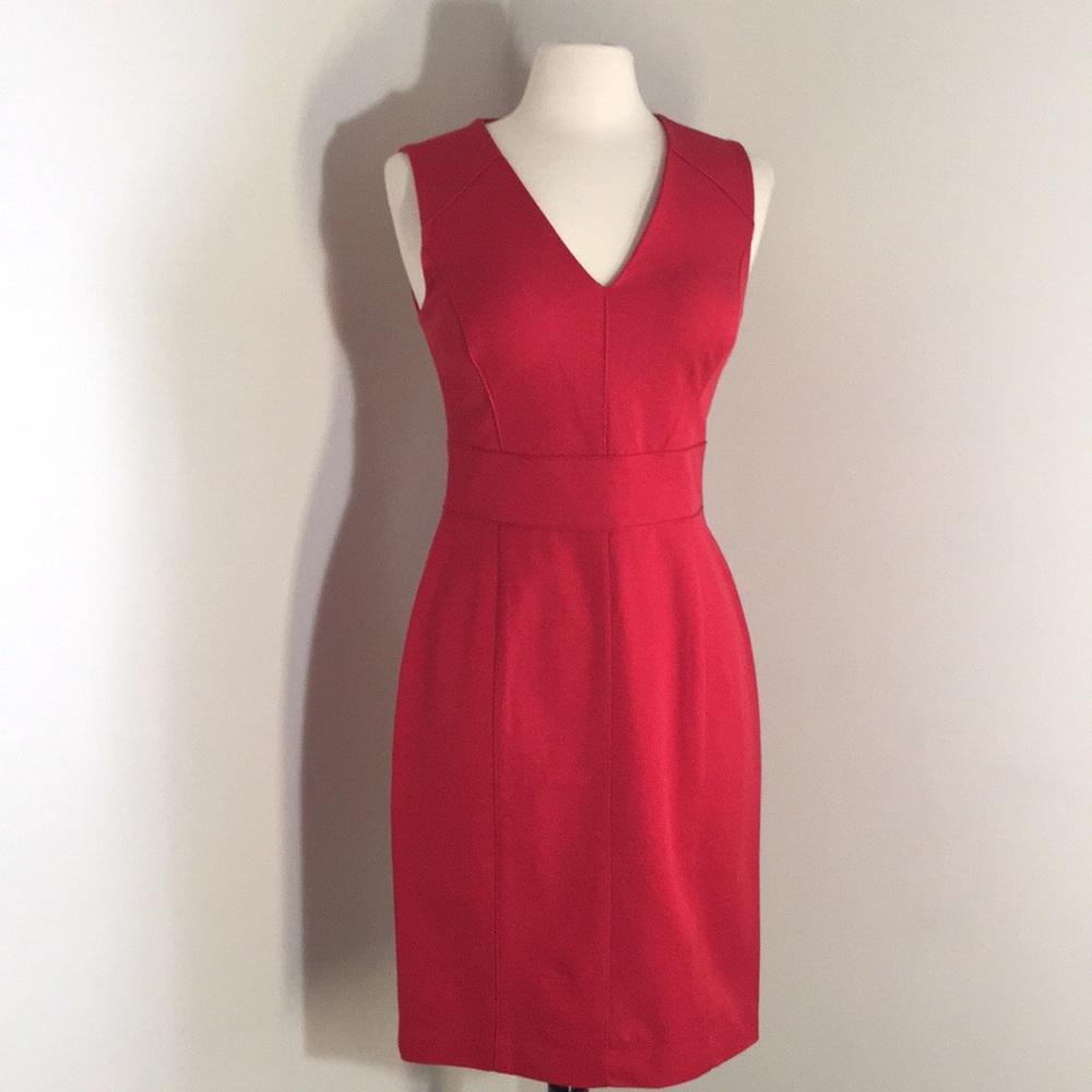 Banana Republic “Sloan” brilliant red dress 💋.